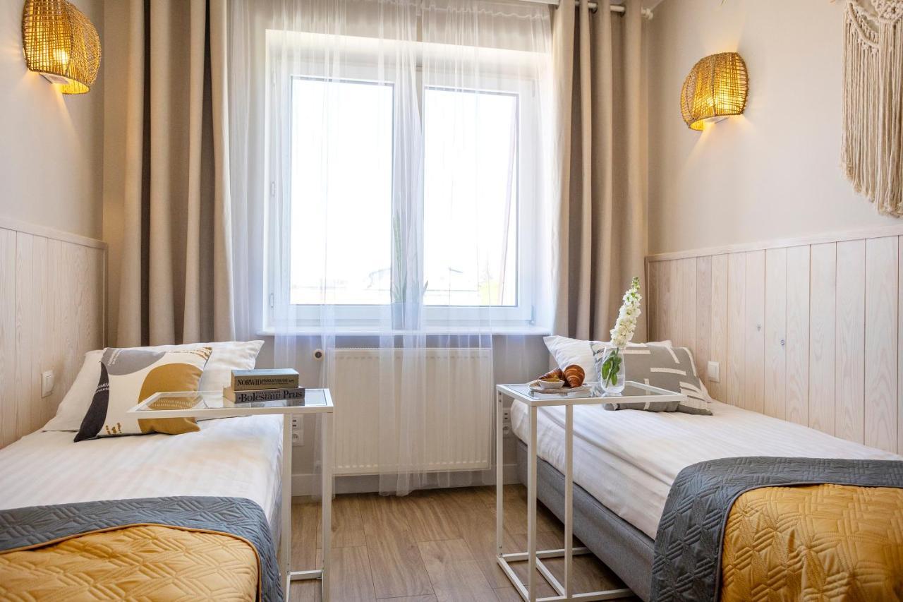 Szuflada Rooms เอากุสตูฟ ภายนอก รูปภาพ