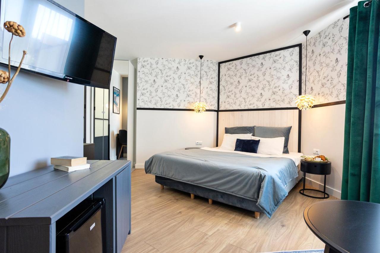 Szuflada Rooms เอากุสตูฟ ภายนอก รูปภาพ