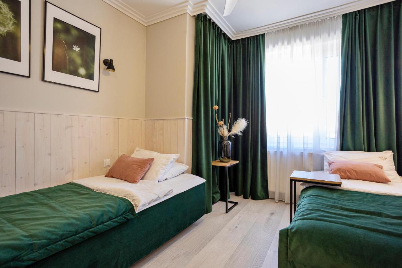 Szuflada Rooms เอากุสตูฟ ภายนอก รูปภาพ