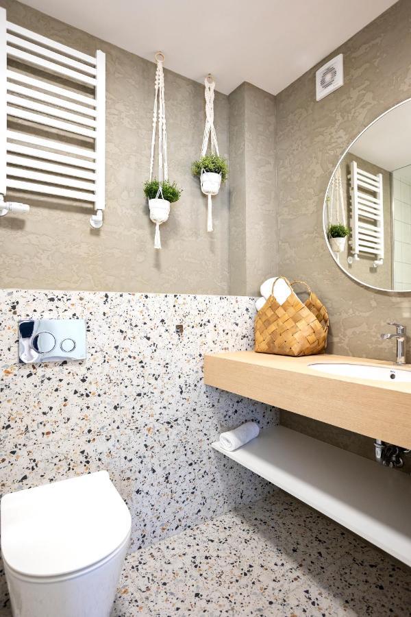 Szuflada Rooms เอากุสตูฟ ภายนอก รูปภาพ