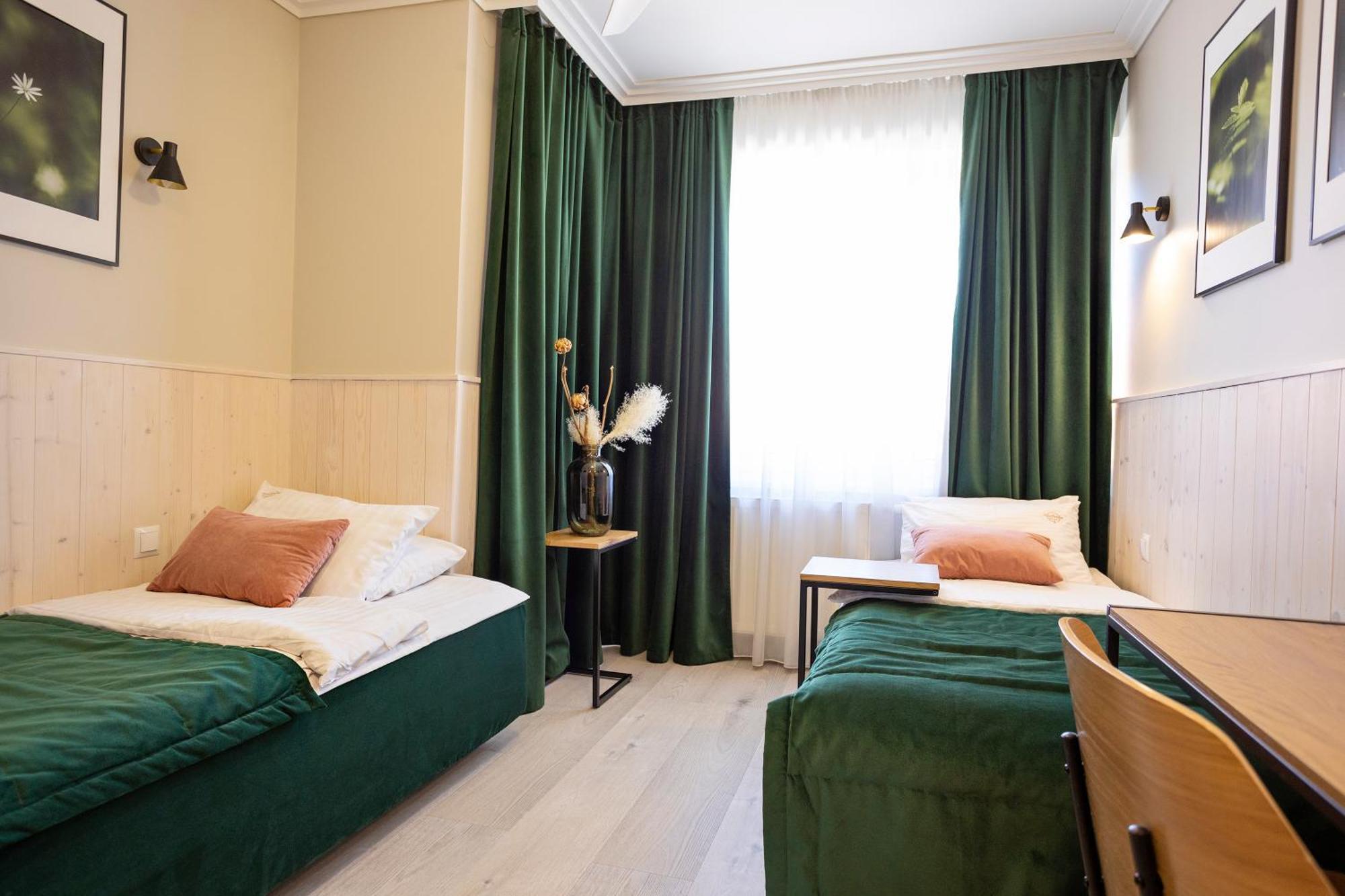 Szuflada Rooms เอากุสตูฟ ภายนอก รูปภาพ